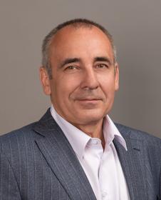 <center> Юрий Петрович <br> Стома